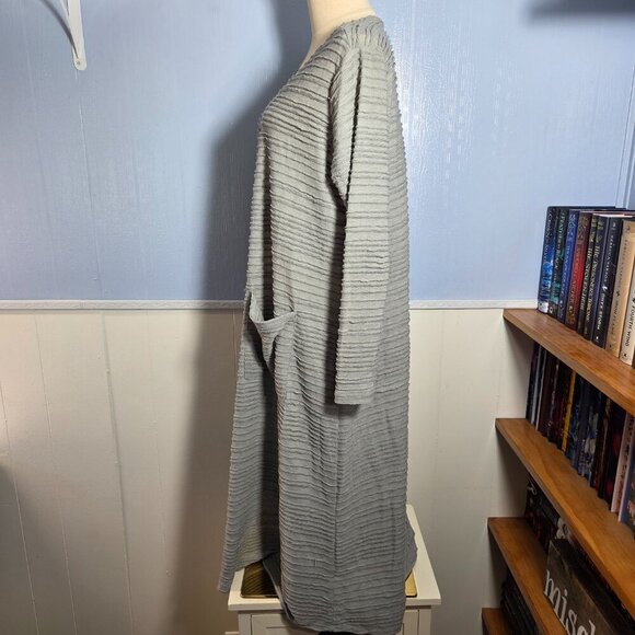 Lularoe Medium Gray Textured Striped Longsleeve Maxi Duster Cardigan (Flaw) - Picture 9 of 11